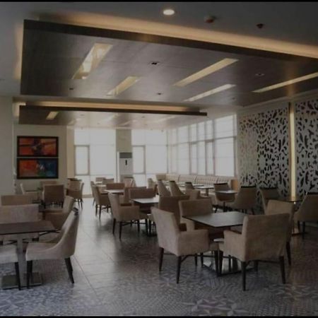 My Happy Place West Avenue Suites Quezon City Esterno foto