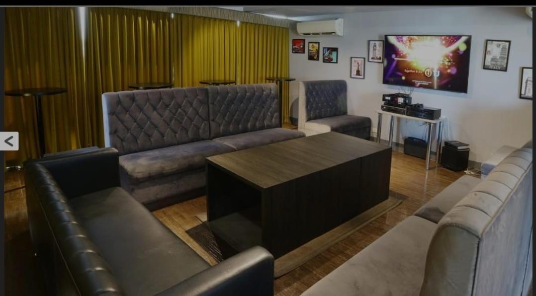 My Happy Place West Avenue Suites Quezon City Esterno foto