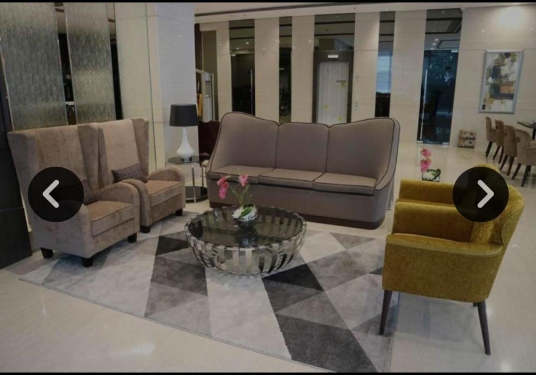 My Happy Place West Avenue Suites Quezon City Esterno foto