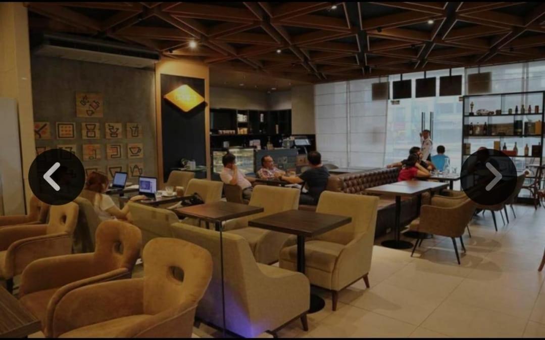 My Happy Place West Avenue Suites Quezon City Esterno foto