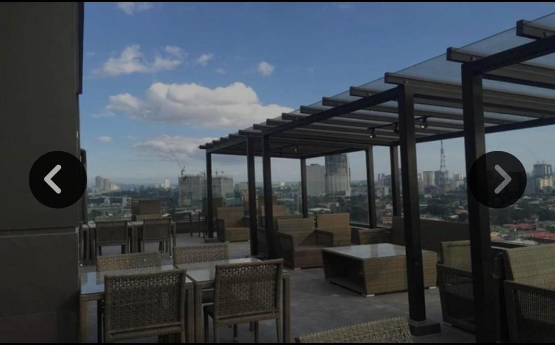My Happy Place West Avenue Suites Quezon City Esterno foto